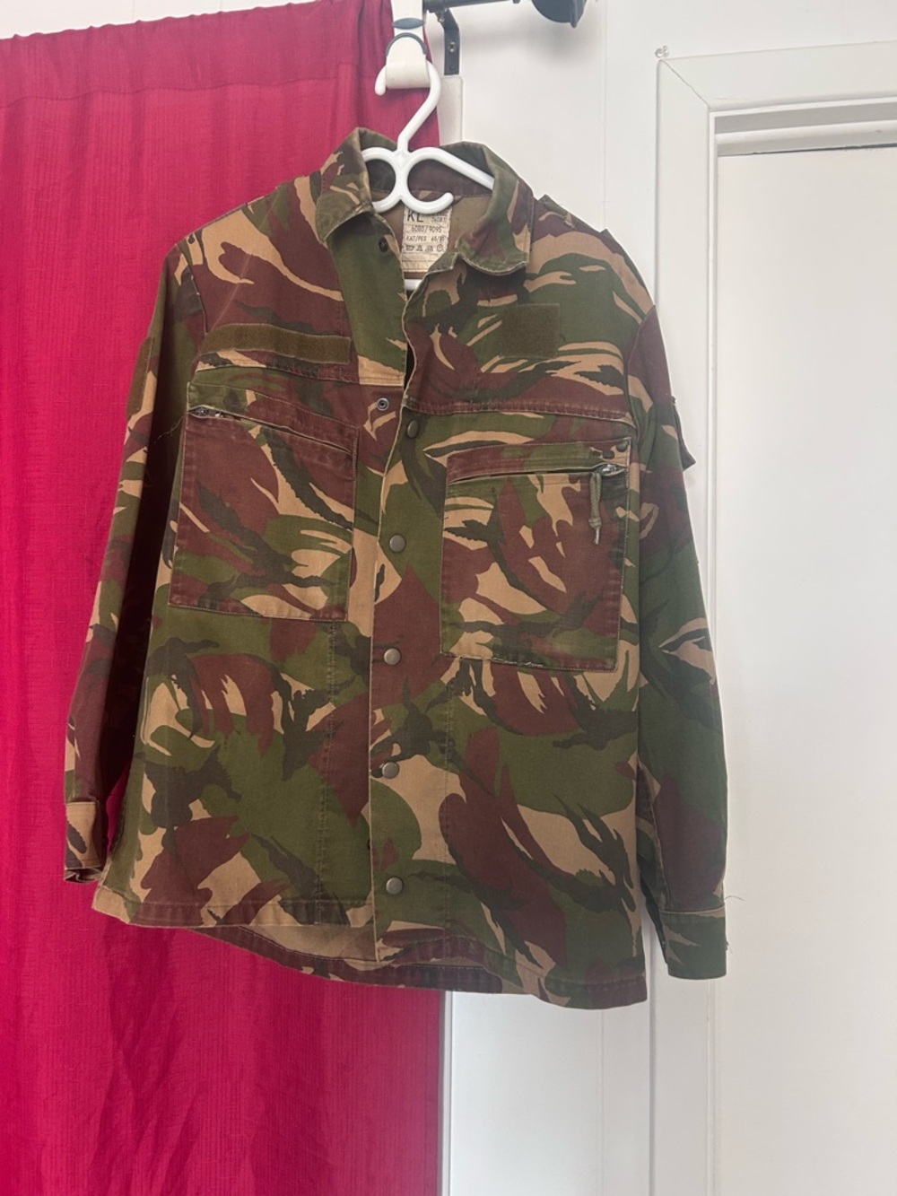 Wahl Camouflage Garment in Green & Brown
